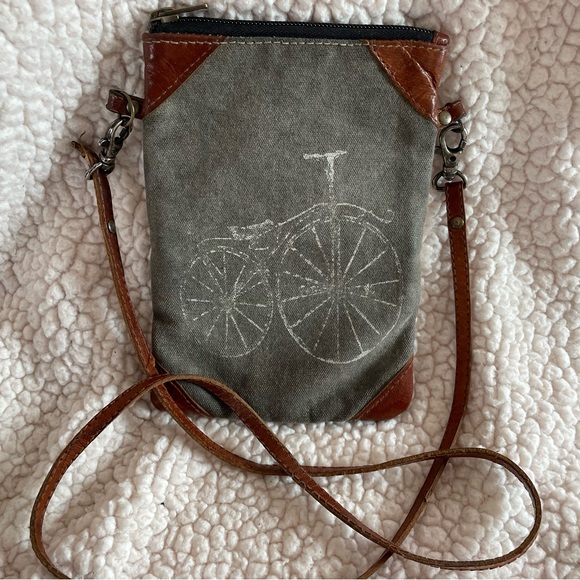 Mona B crossbody bag - Picture 1 of 5